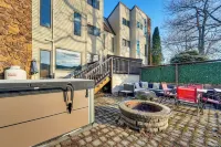 Mtn-View Gem w/ Deck & Hot Tub in Tannersville - موقف سيارات