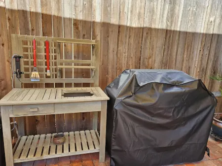 Eastside Costa Mesa, Close to Disneyland, Beaches.1.5 Miles to Jwa Airport. Отели рядом с достопримечательностью «Ногачи Гарден»