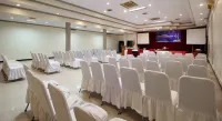 Grand Trisula Hotel Indramayu - Bintang 2