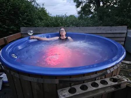 Mountain View Lodge, Luxury Woodland Lodge with Hot Tub Отели в г. Ладлоу