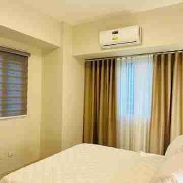 Spacious, stylish and modern condo with perfect blend of comfort and elegance!! Rooms