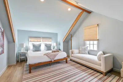 Charming 3 Bed Cape Cod in Richmond close to hospitals, restaurants and more. 루이스 진터 보태니컬 가든 주변 호텔