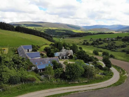 The Mill - Amazing spacious mountain escape in Speyside & the Cairngorms Отели в г. Ballindalloch
