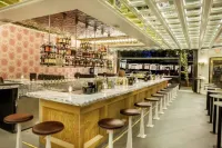 Luxurious Amenities and Private Deck - Stylish Retreat