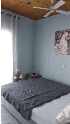 Ferienwohnung mit Panoramablick Mitten im Olivenhain