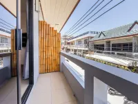 Infinity Guesthouse Отели рядом с достопримечательностью «Мэхад»