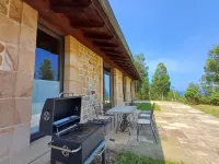 New apartment with garden in a rural house with sea views