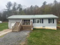 Charming 2-bedroom house near Millboro / Clifton Forge VA with WiFi