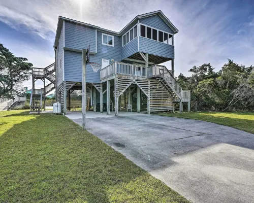 Avon Home on the Channel w/ Deck & Views! Hotels in Kinnakeet