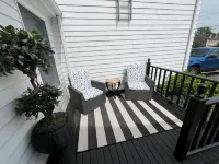 Charming 3-bedroom house in the heart of beautiful Bristol with WiFi, AC Hotels in Bristol