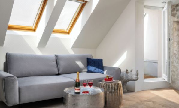 Coco Chanel Boutique Apartment by Goodnite cz