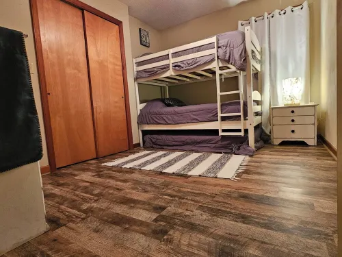 3bedroom house in Wanchese OBX. Animal Friendly, Only a short ride to the beach. Hotels in Wanchese