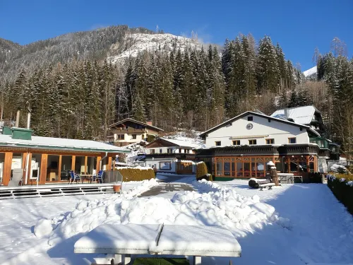 APARTMENT 10 maximum number of persons 4 people