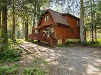 Riverfront Cabin, Covered Hot Tub, King Beds, Dual Shower, Pets - Fox Haven