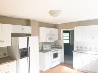 Historic Schoolhouse - Private Yet Central minutes from 480 and the Turnpike Hotels in Streetsboro