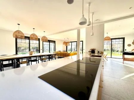 New villa Indoor pool 18pers Отели рядом с достопримечательностью «Aqualand Bassin d Arcachon»