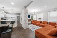 Modern Comfort and Easy NYC Transit Access - Stylish Escape فنادق في Bayonne