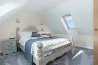 The Roost Barn Conversion in Rural Lincolnshire. Dog Friendly Accommodation! Hotel a Spalding