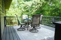 Cozy Cottage 5 Minutes To Dollywood With Fire Pit, Private Deck, And Coffee Bar