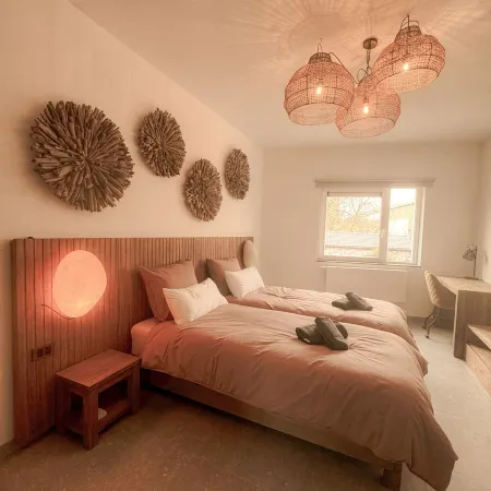 AP1 – 3-Bedrooms Apartment with Terrace near Charleroi Airport Отели в г. Ransart