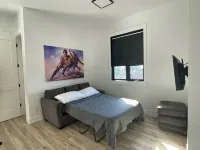 Sylvan Newest Luxury Lake House Hotels near Sylvan Park
