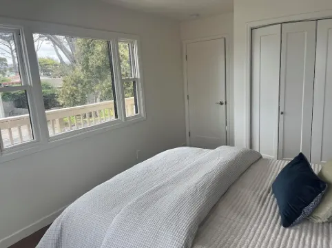 Brand New Peaceful 2-bedroom Apartment Near Beach/Shopping