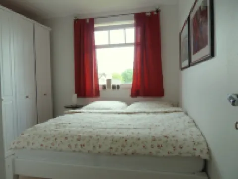 3-room apartment, 61sqm, swimming pool u. Sauna about 8 minutes to the beach, WiFi