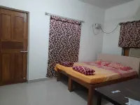 CeeZee House Hotels in Parra