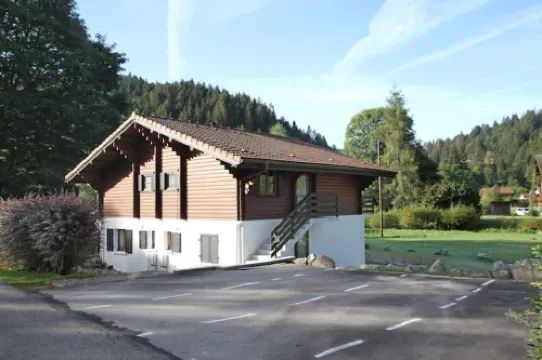 Apt F2 furnished in chalet (Cocooning) 4 People