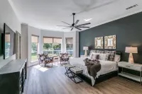 Potomac Pond Hotels in Southlake