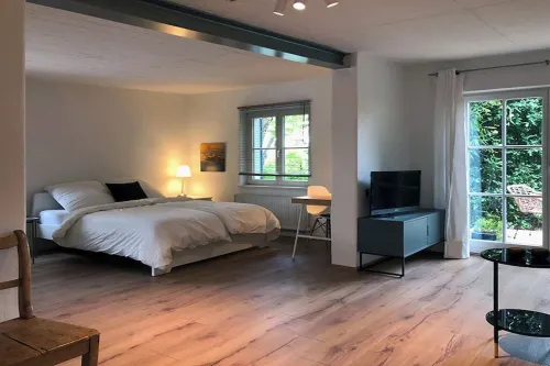 Seeloft Seeshaupt - Loft apartment on Lake Starnberg Hotels in Seeshaupt