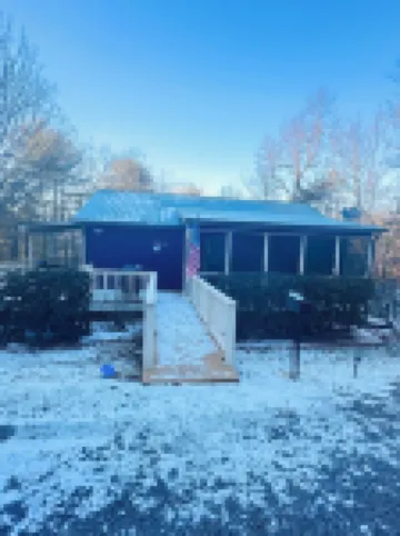 Charming 3-bedroom cottage with WiFi and AC in lovely Basye