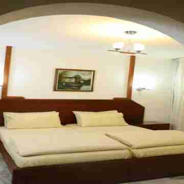 Viccini suites- 2nd Studio Suite Rooms