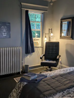 Huge Elegant Victorian - 8 people Hotels near The Ohio State Reformatory