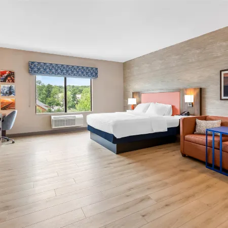 Hampton Inn & Suites Grove City