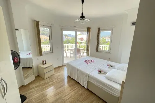 Villa Babylon 4 Bedroom Stunning Villa with King Tombs View in Maras Area