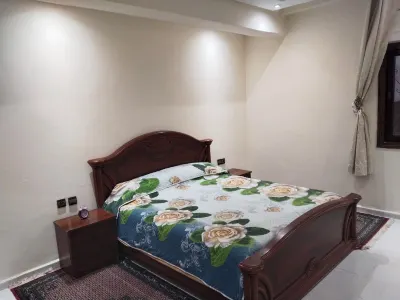 HAPPY HOUSE Hotels in Qbibat