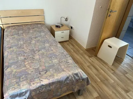 Helles Appartement 4 x Fenster Süd -ostlage