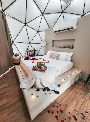 Unique Dome with hot tub, bbq, jacuzzi, near beach