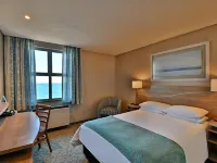 Town Lodge Gqeberha Hotels near Summerstrand