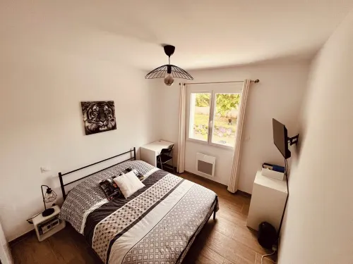 Magnificent villa with swimming pool Hotels in Mirabeau