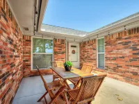 Chic 4BR Retreat with Big Backyard and Outdoor Dining Spaces