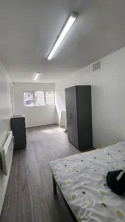 Cosy 1 Bedroom Annex - Fully Furnished, Just Bring Your Bags!! Отели в г. Грэйвсенд