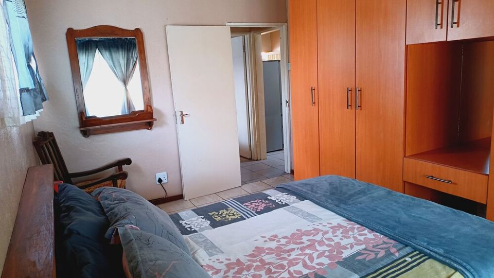Private and Secure 2 bedroom house