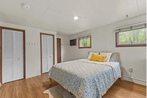 Plan your next Vermont getaway to Little Red Cabin!