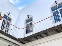 Central Spacious, Clean Apartment 4-6 family & pet,  Ideal for Family or Groups