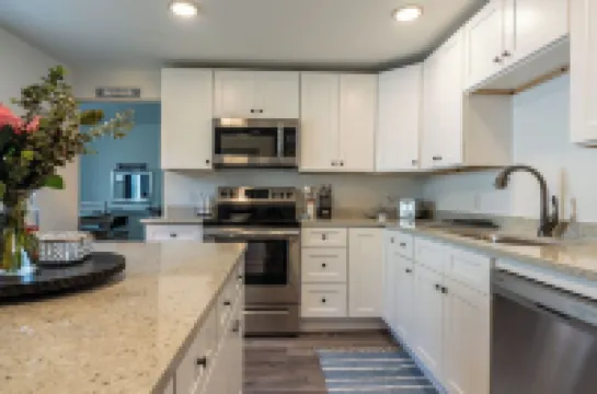 Cozy Contemporary River's Edge Retreat