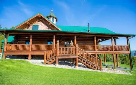 Rustic Mountain Retreat on a Peak