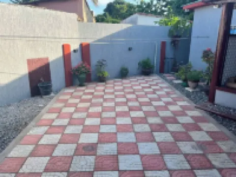 Bella villa in Djidjole with Safety Keeper