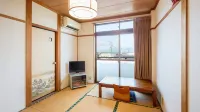 Tatsumi Ryokan فنادق في كانزاكي